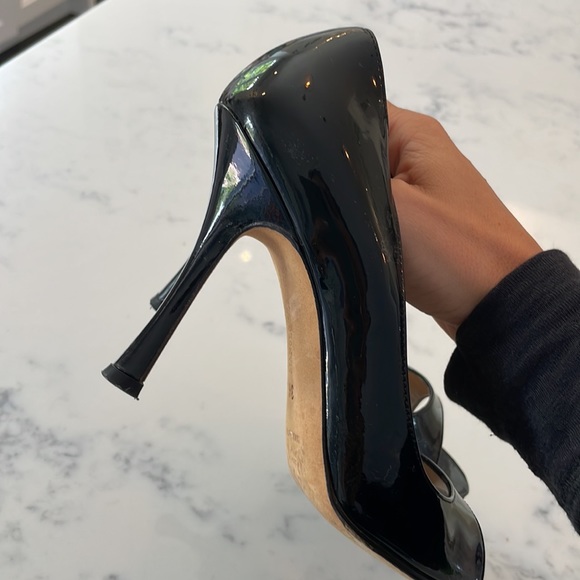 Manolo blahnik black heels. - Picture 5 of 6